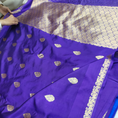 Pure Mango Banarasi Saree with Floral Kadhua Motifs In Royal Blue 